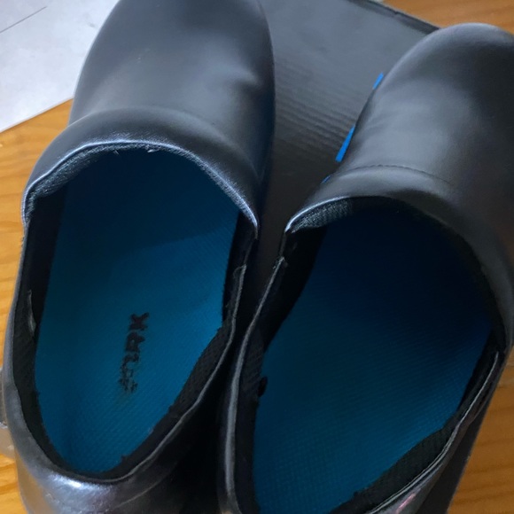 Dr Scholl’s black, non-slip work shoes/clogs. women’s Size 7. Worn once - Picture 6 of 6